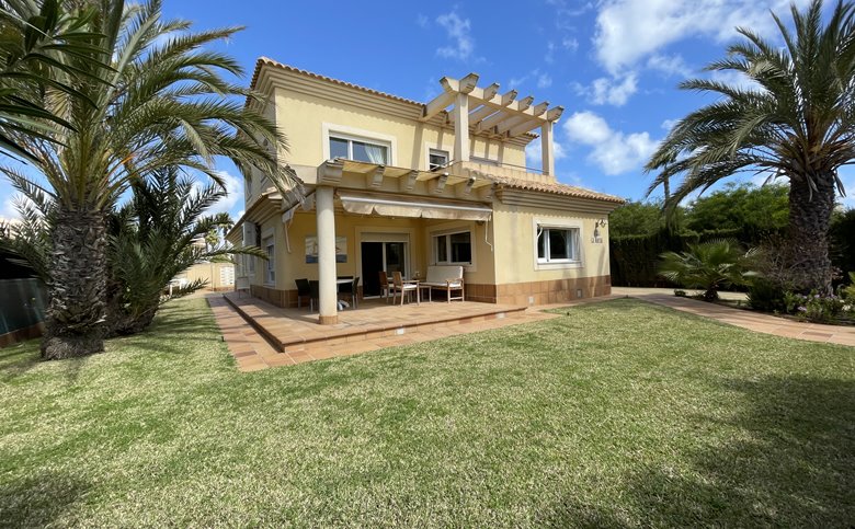 CHALET POLÍGONO E - 62 VENECIOLA - REF 1299  