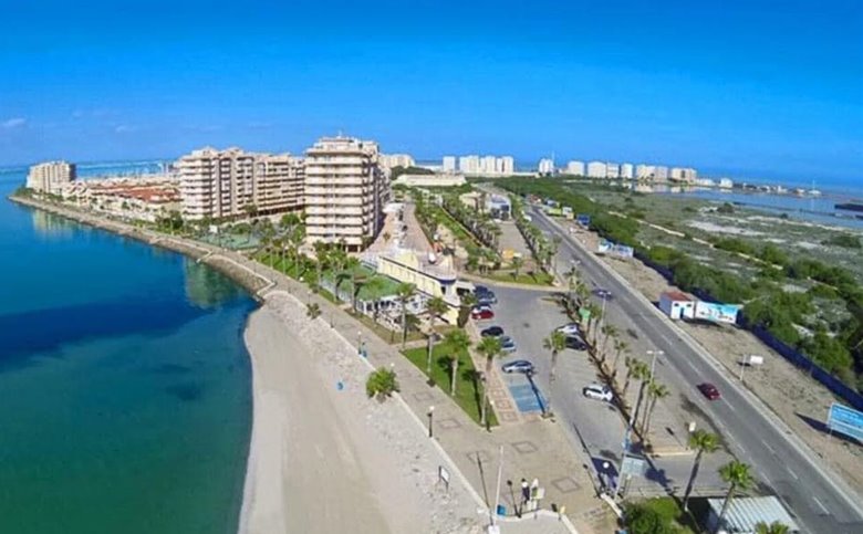 PUERTO Y PLAYA, ESC. 8, 3º B - REF 1485 